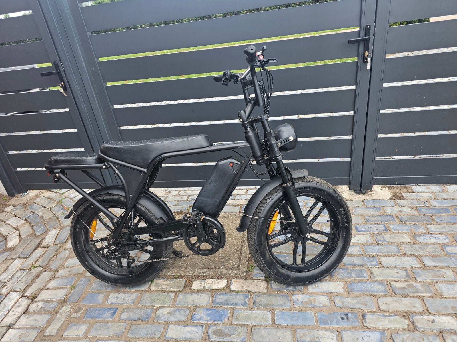 v8 2024 à vendre, Vélos & Vélomoteurs, Ouxi, Comme neuf, Enlèvement, Autres types