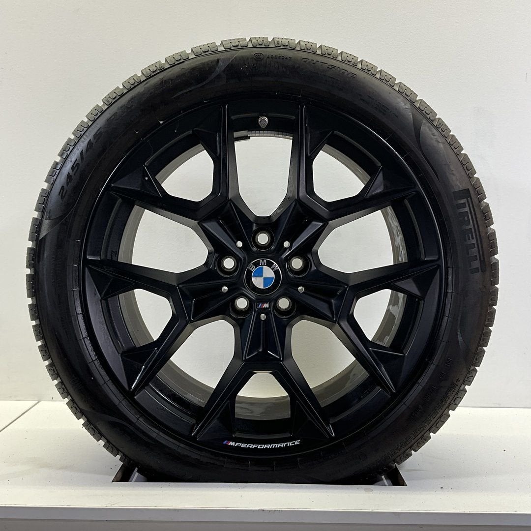 DEMO BMW 5 SERIE G60 G61 I5 G60 SET VELGEN + WINTERBANDEN 19, Gebruikt, -, -, Banden en Velgen