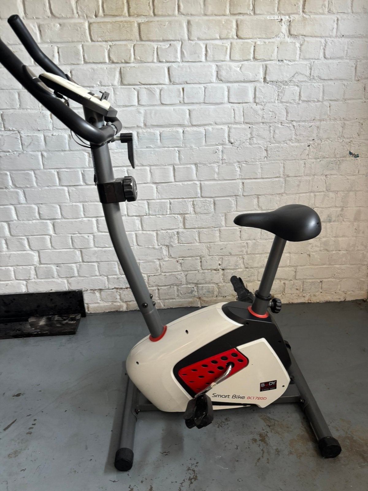 Stationaire fiets, Ophalen, Gebruikt, Overige typen, Metaal
