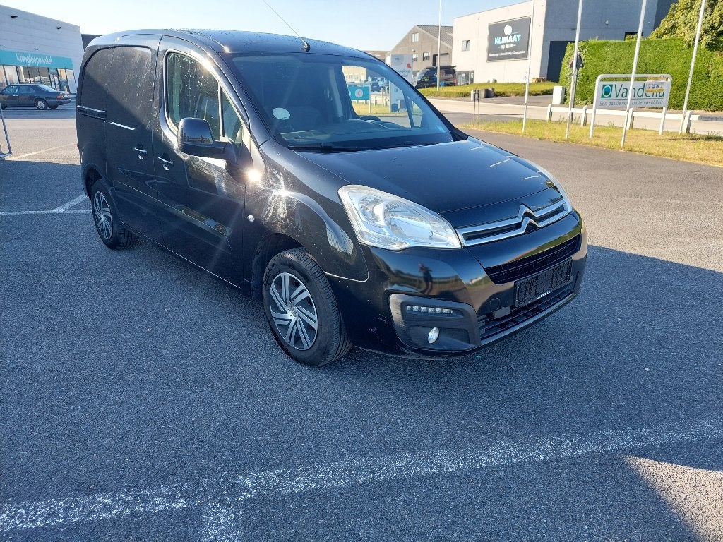 citroen berlingo lichte vracht, Voorwielaandrijving, Stof, 4 cilinders, Zwart