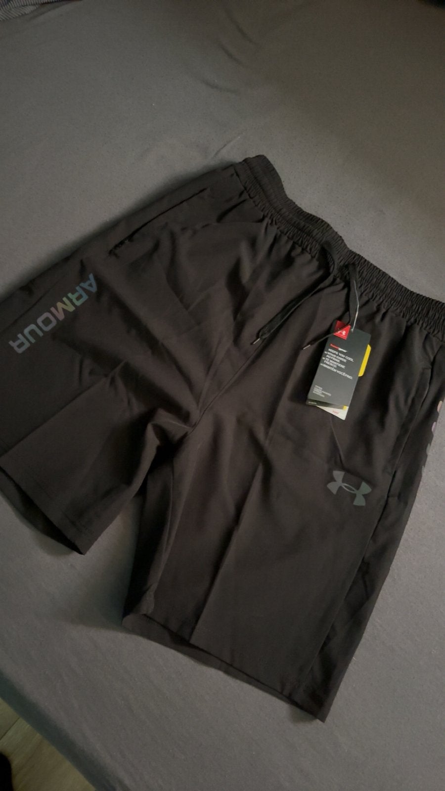 Under armour broekje nieuw, Ophalen, Maat 48/50 (M), Zwart, Nieuw
