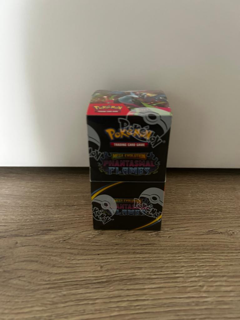 Phantasmal flames halve booster box, Hobby en Vrije tijd, Verzamelkaartspellen | Pokémon, Ophalen of Verzenden, Nieuw, Boosterbox