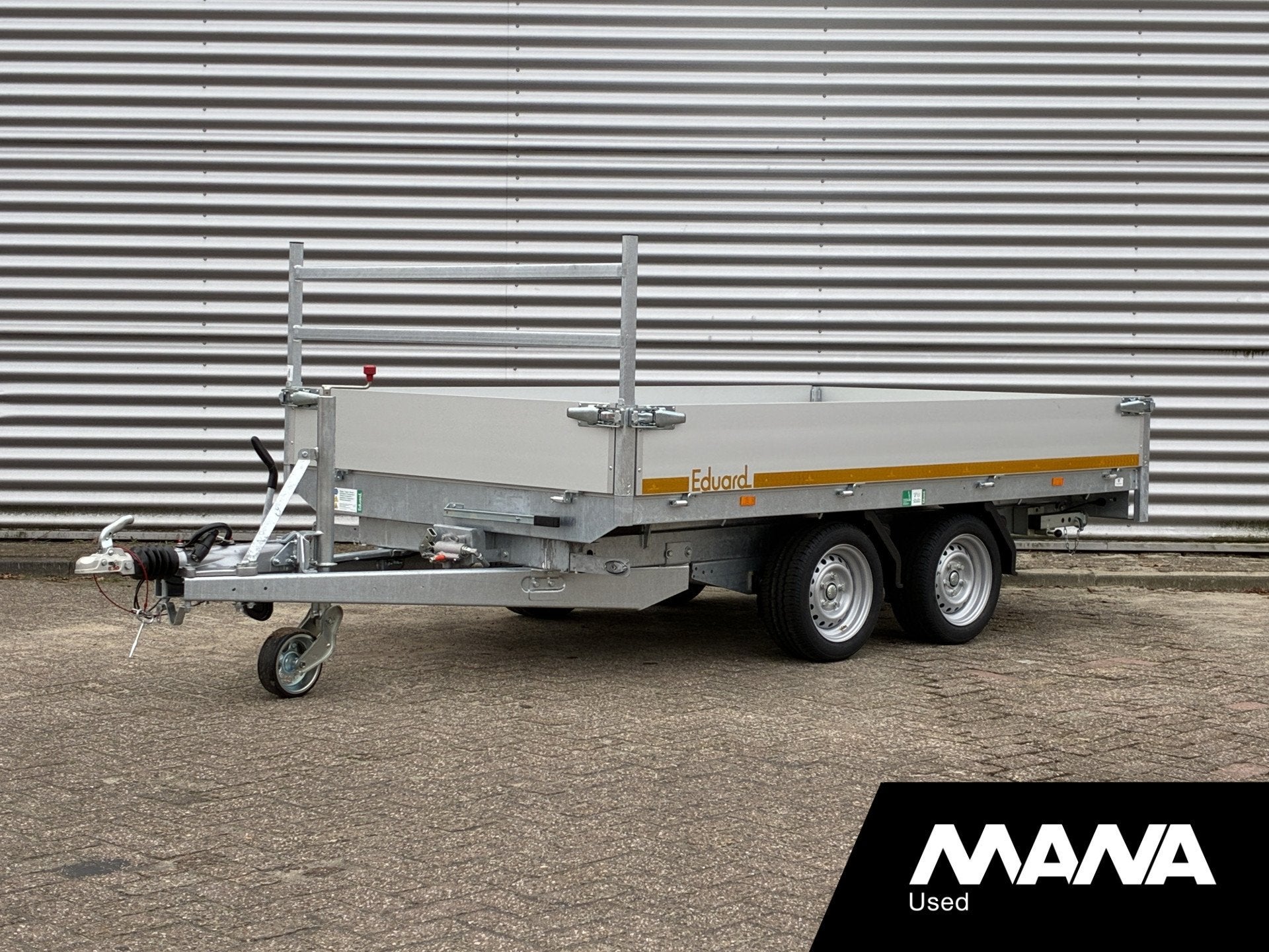 EDUARD K4 311x180 Achterzijde kipper VOORREK - LED VERLICHTI, MANA Bedrijfswagens, Neuf, Used@mana-bedrijfswagens.nl, Bredaseweg 221
4705RN  ROOSENDAAL, NL
