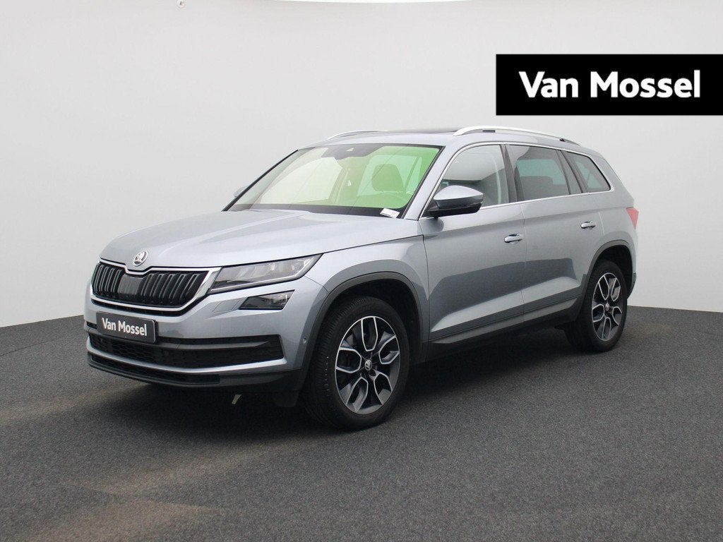 Skoda Kodiaq 2.0 TSI 140kW DSG7 4X4 7ZIT | PANO | MEMORY SEA, Auto's, Skoda, Automaat, Stof, Gebruikt, Zwart