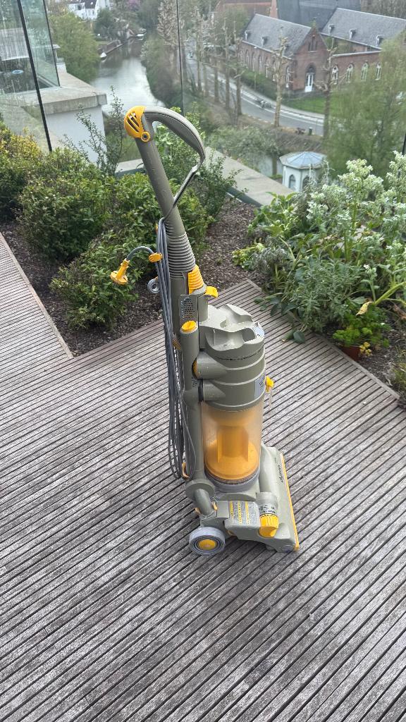 aspirateur Dyson DC04, Aspirateur, Réservoir, Enlèvement, Utilisé