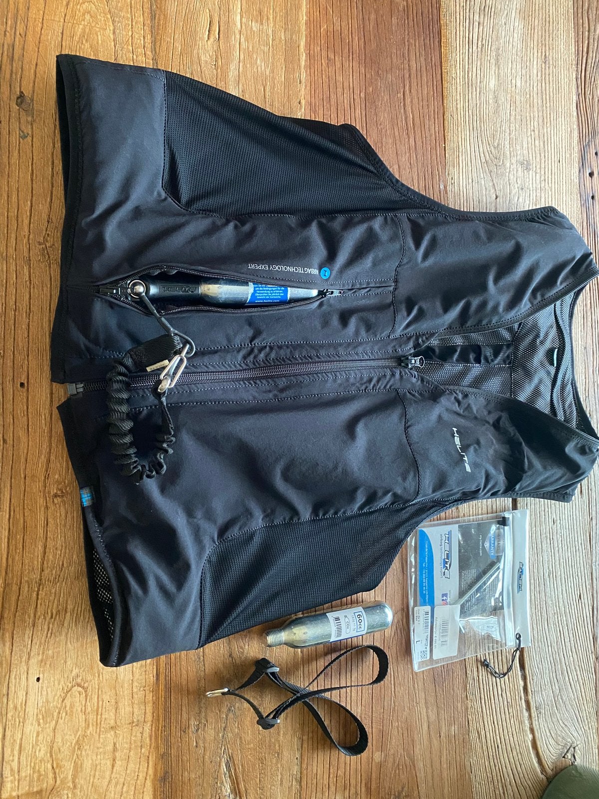 Helite airbag vest, L, Ophalen of Verzenden, Zo goed als nieuw, Zwart