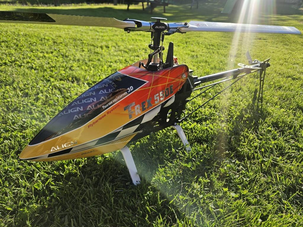 T-REX 550 E Complet, Ophalen, Zo goed als nieuw, Elektro, Helikopter