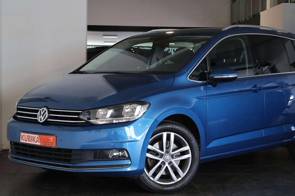 Volkswagen Touran Touran 1.5 TSI ACT Highline OPF DSG ACC Tr, Auto's, Automaat, 4 cilinders, Blauw, Leder