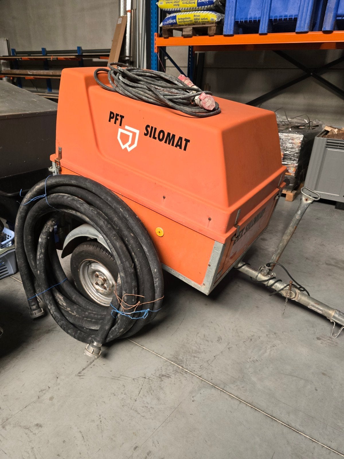 pft Silomat D1-80, Ophalen