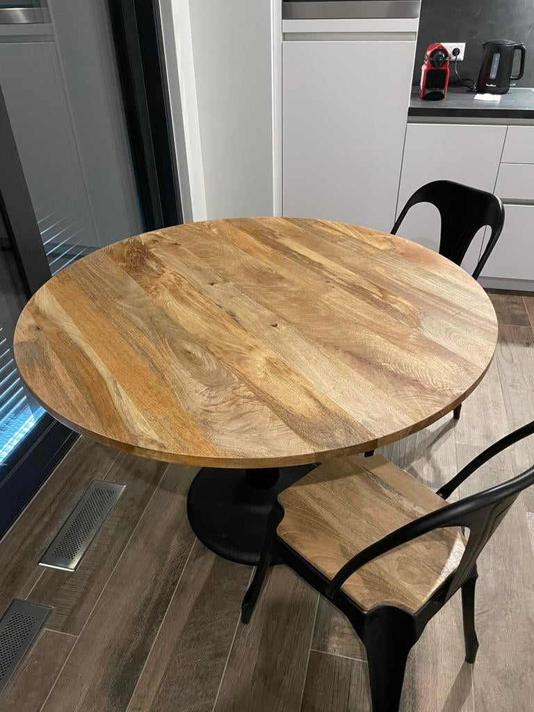 Ensemble table à manger + 2 chaises Maisons du Monde, 100 à 150 cm, Cinq personnes ou plus, Rond, Comme neuf