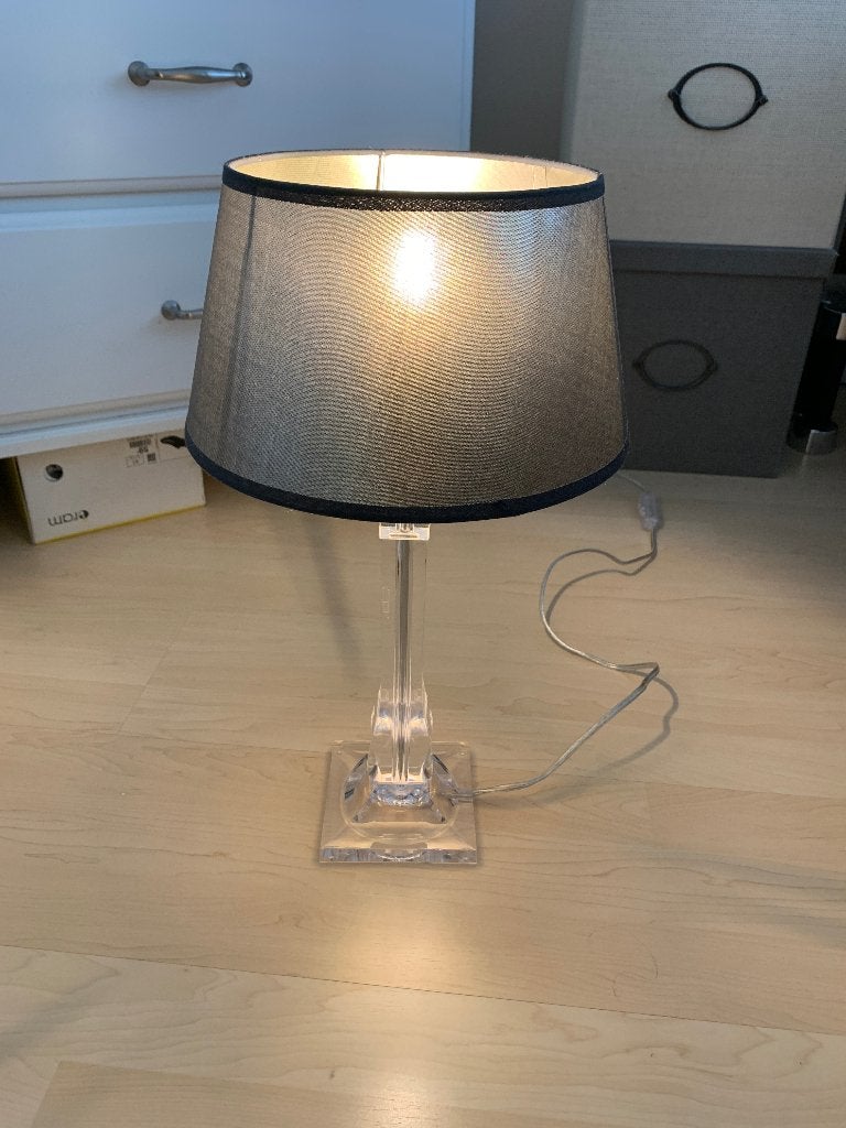 Design tafellamp in transparant acryl, grijs, Gebruikt, 44 cm, Nachtlamp, Met kap