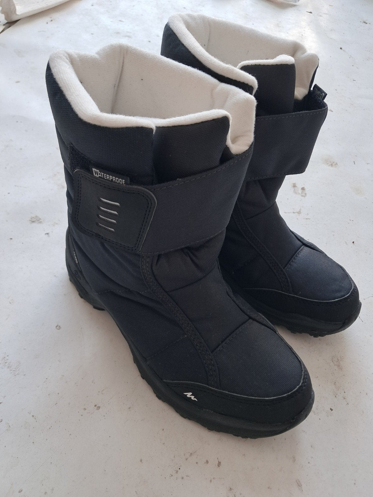 Sneeuwbotten wandellaarzen Decathlon maat 38 NIEUWSTAAT, Ophalen, Zwart
