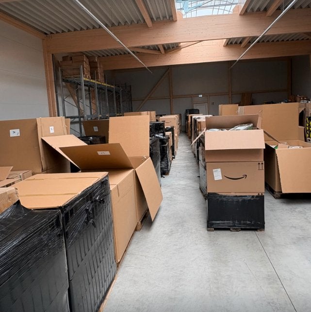 100 Adres groothandel restpartij partij mix retour pallets, Diversen, Rommelmarktspullen, Nieuw, Ophalen