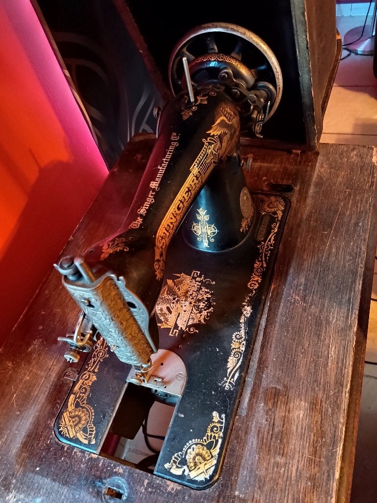 Naaimachine Singer Sphinx-model 1921, Diversen, Ophalen