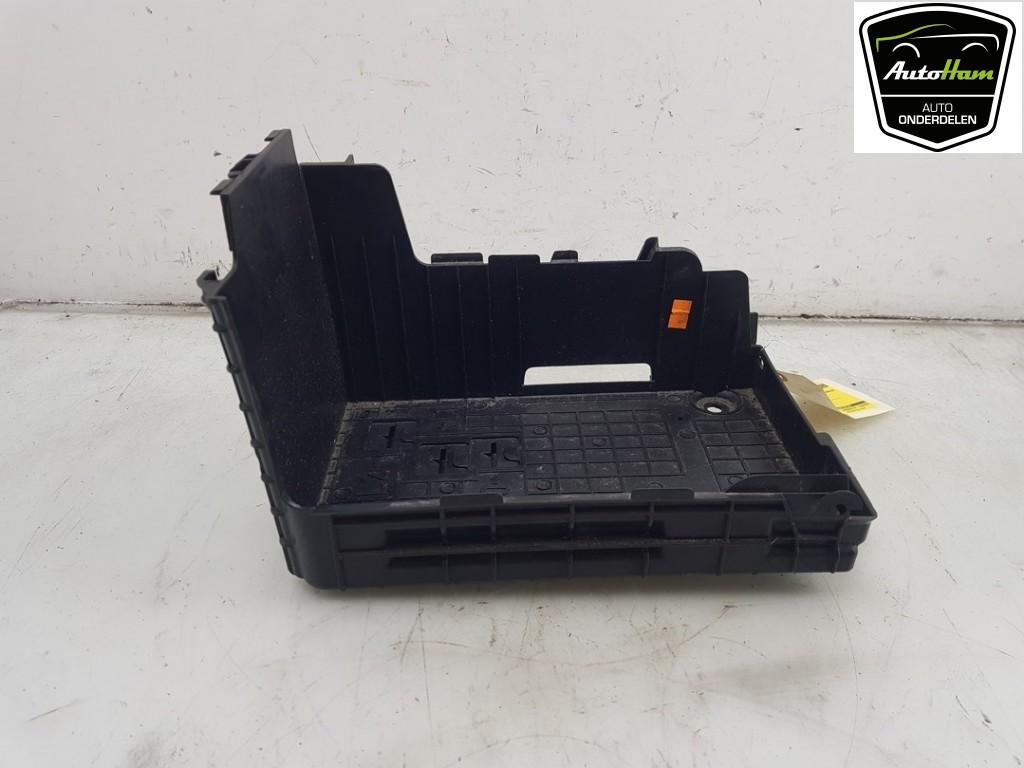 ACCUBAK Opel Crossland (X) (|9801801880|3637909|), Gebruikt, Opel