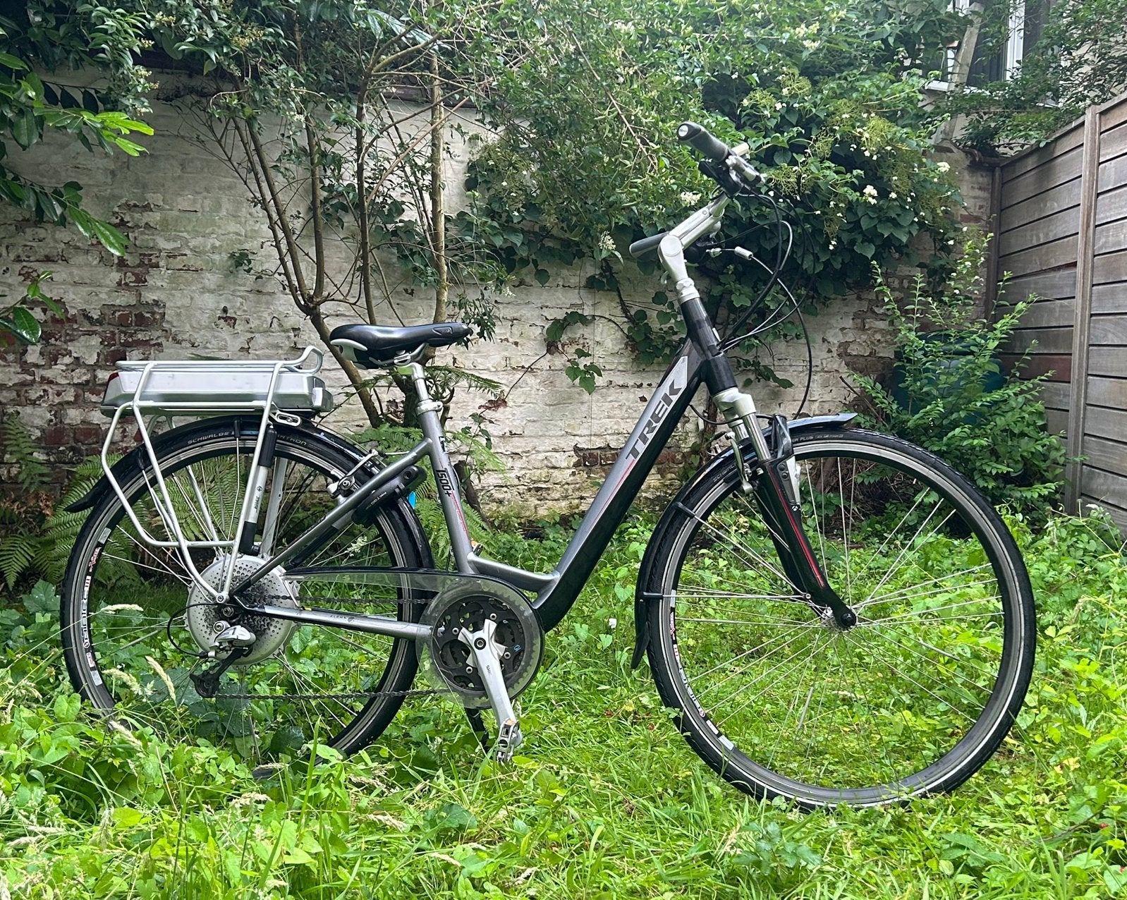 Vélo Électrique TREK S/M –Batterie Boosté Récente (Facture), Enlèvement, Comme neuf