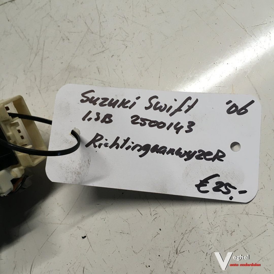 Suzuki Swift 1.3 Benzine 2006 2500143   Richtingaanwijzer /, Gebruikt, -, -, Ophalen of Verzenden