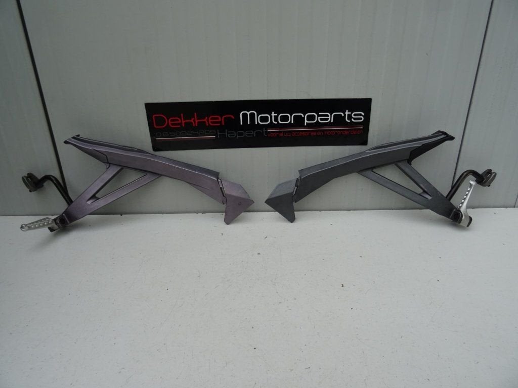 Set Duo / Passagiers Voetsteunen Aprilia RST1000 Futura 2001, -, Utilisé, -, -