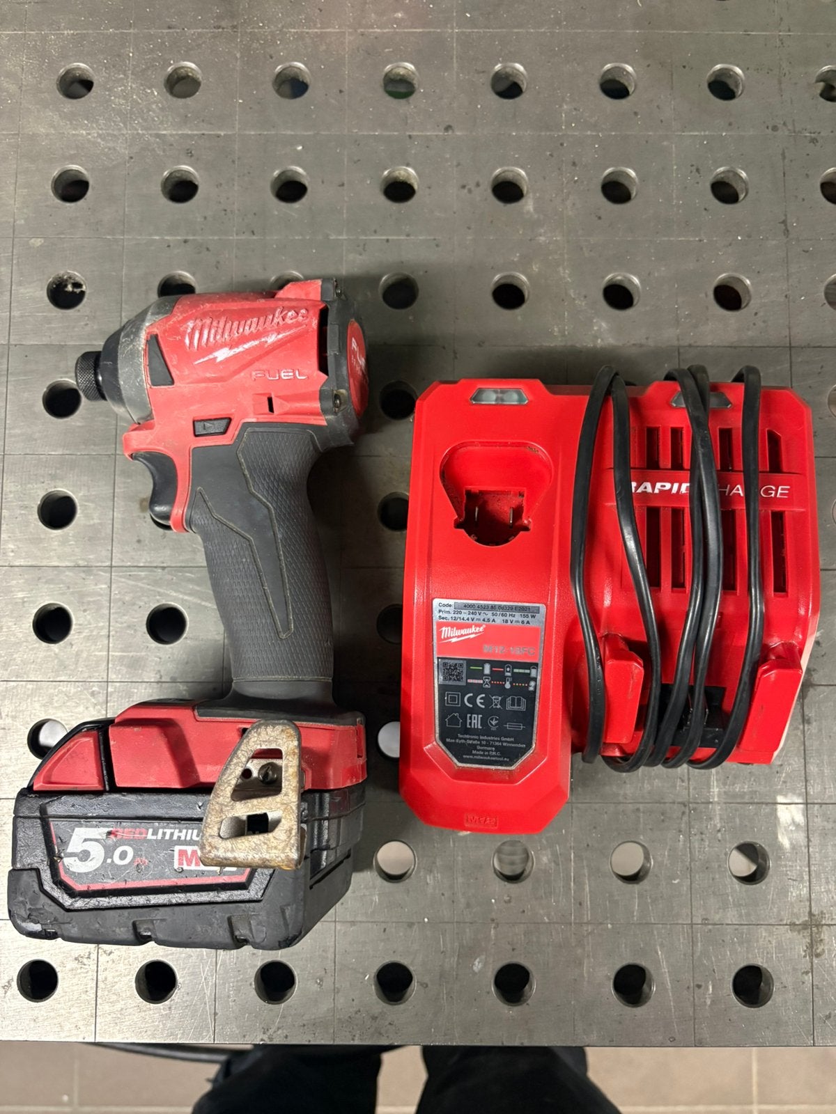 Visseuse a choc avec batterie et chargeur, Bricolage & Construction, Enlèvement, Comme neuf