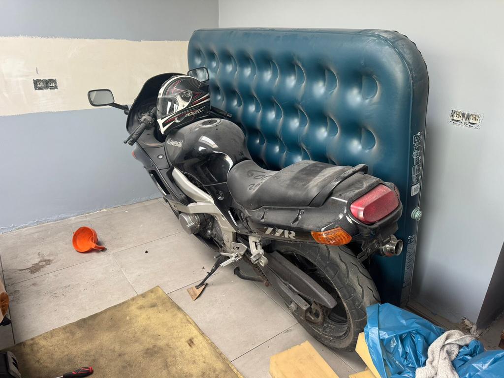 Kawasaki ZZR 600 2001, Motoren, Occasion, 4 cilinders, Particulier, Meer dan 35 kW