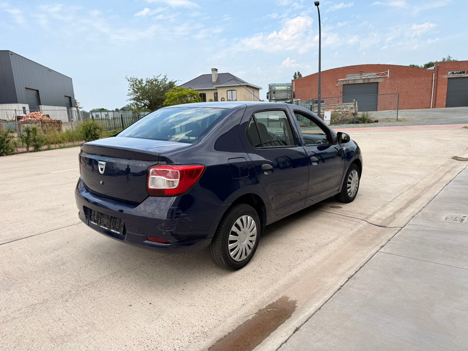 Dacia Logan 2016 Benzine, Autos, Dacia, https://public.car-pass.be/vhr/906e5f31-e417-4b95-af75-fd9405f0c86d, Achat, Entreprise