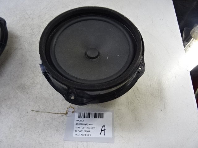HAUT PARLEUR / ENCEINTE Audi A3 Limousine (8VS / 8VM), Utilisé, Audi