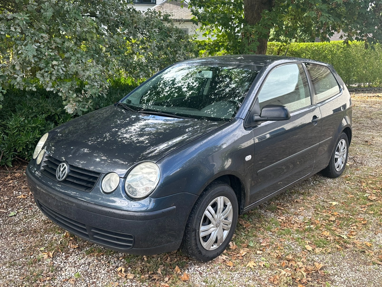 Volkswagen Polo 1.4 essence 75ch, Autos, Volkswagen, Argent ou Gris, Achat, Boîte manuelle, Noir