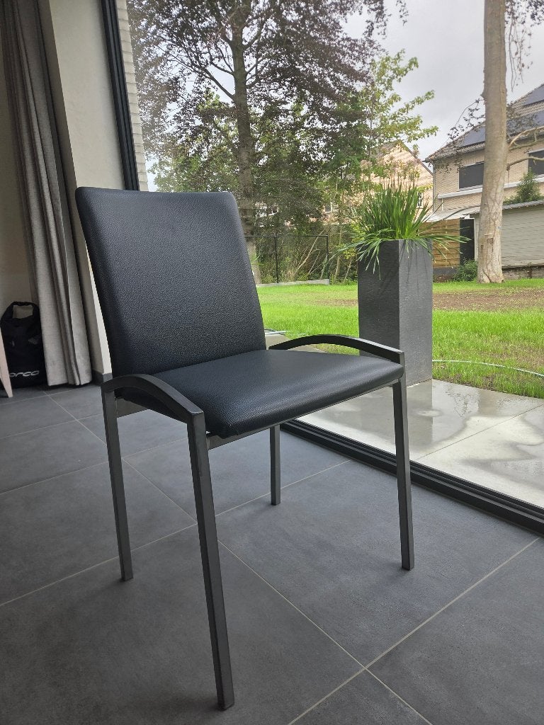 6 stoelen (eventueel tafel ook te koop), Huis en Inrichting, Stoelen, Ophalen, Gebruikt, Blauw, Modern