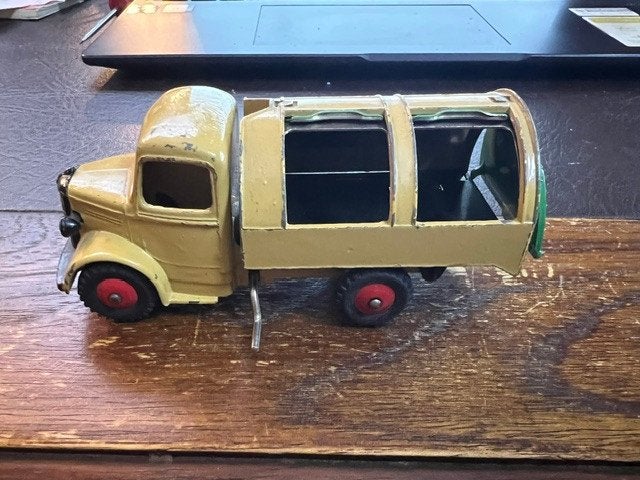 Dinky Toys Meccano Ltd, camion poubelle Bedford. 1:43, Hobby & Loisirs créatifs, Enlèvement, Dinky Toys