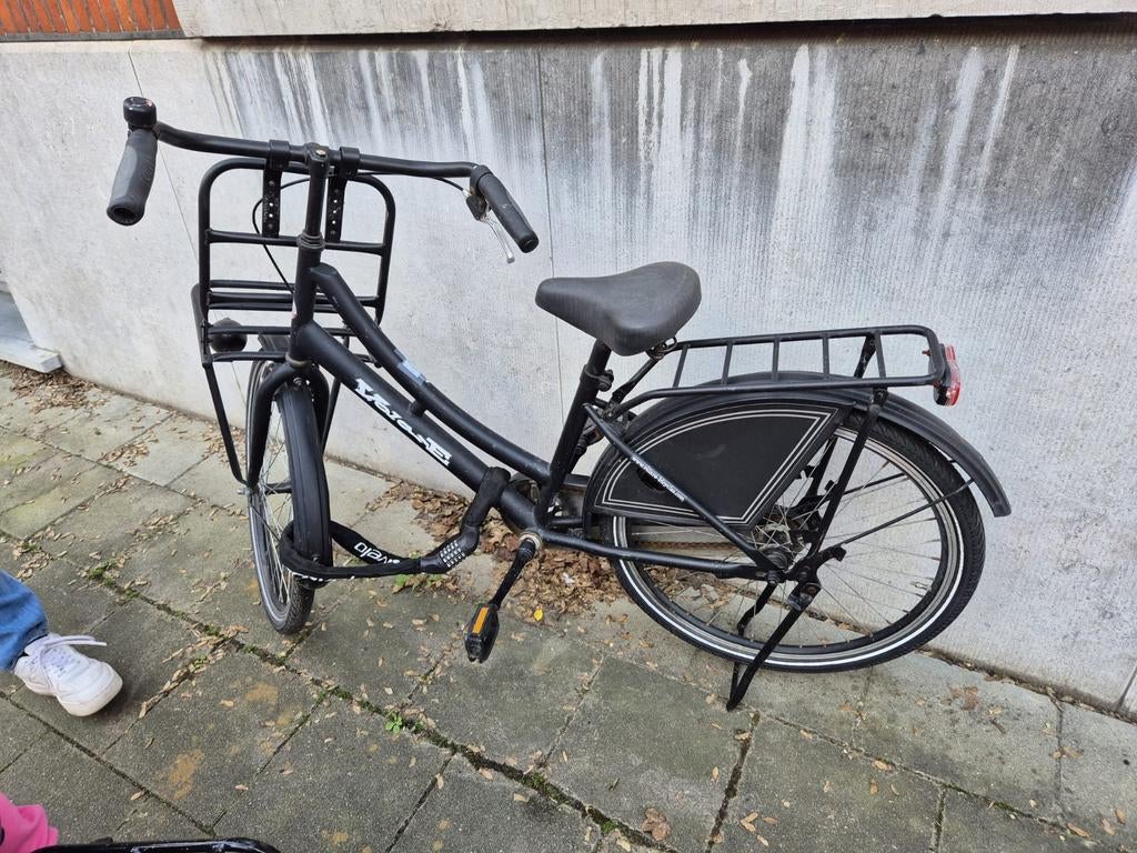 Meisjesfiets, Ophalen
