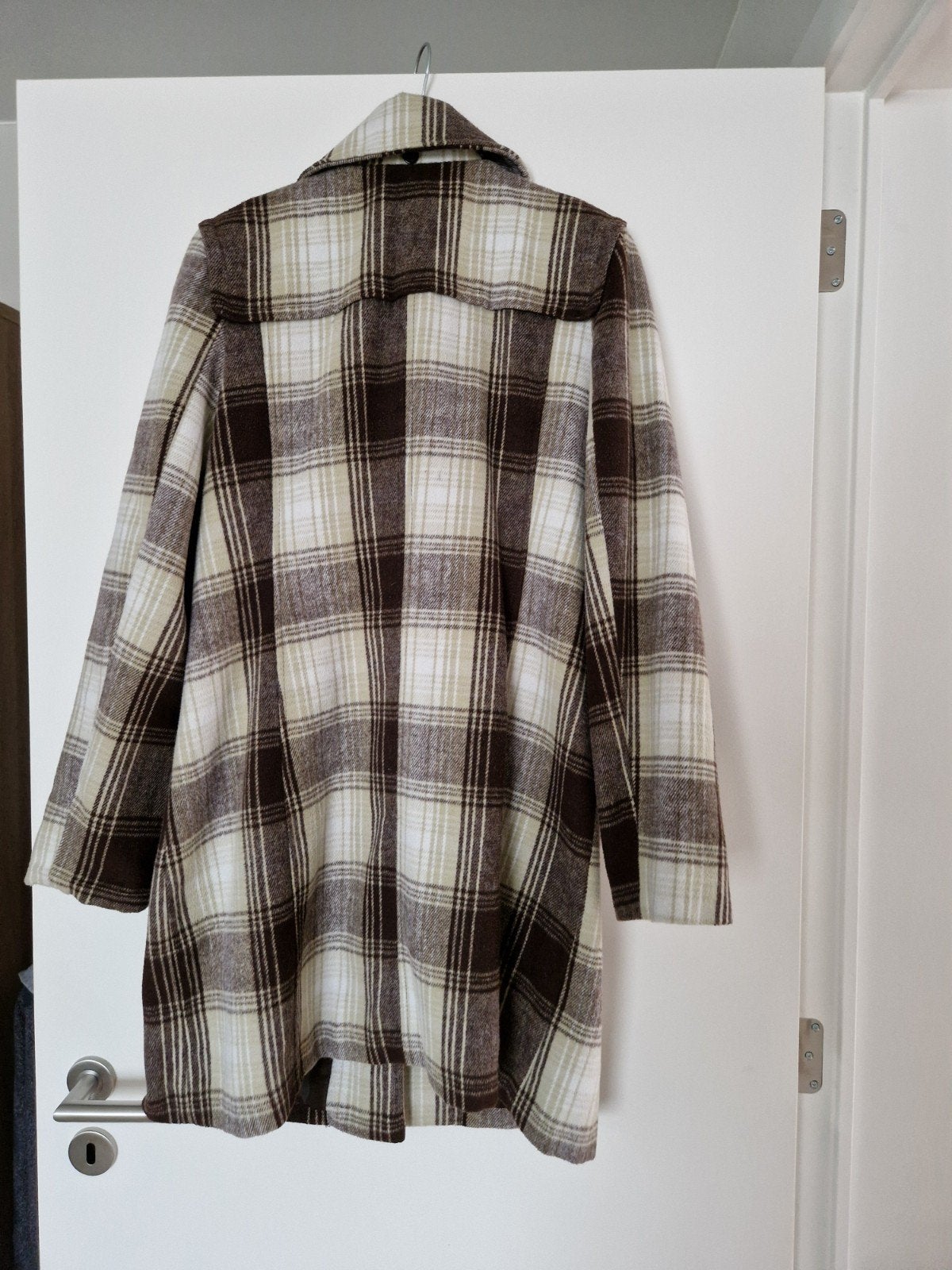 Prachtige bruin/beige geruite houtje-touwtjejas / duffle coa, Ophalen of Verzenden, Gedragen, Maat 38/40 (M), Bruin