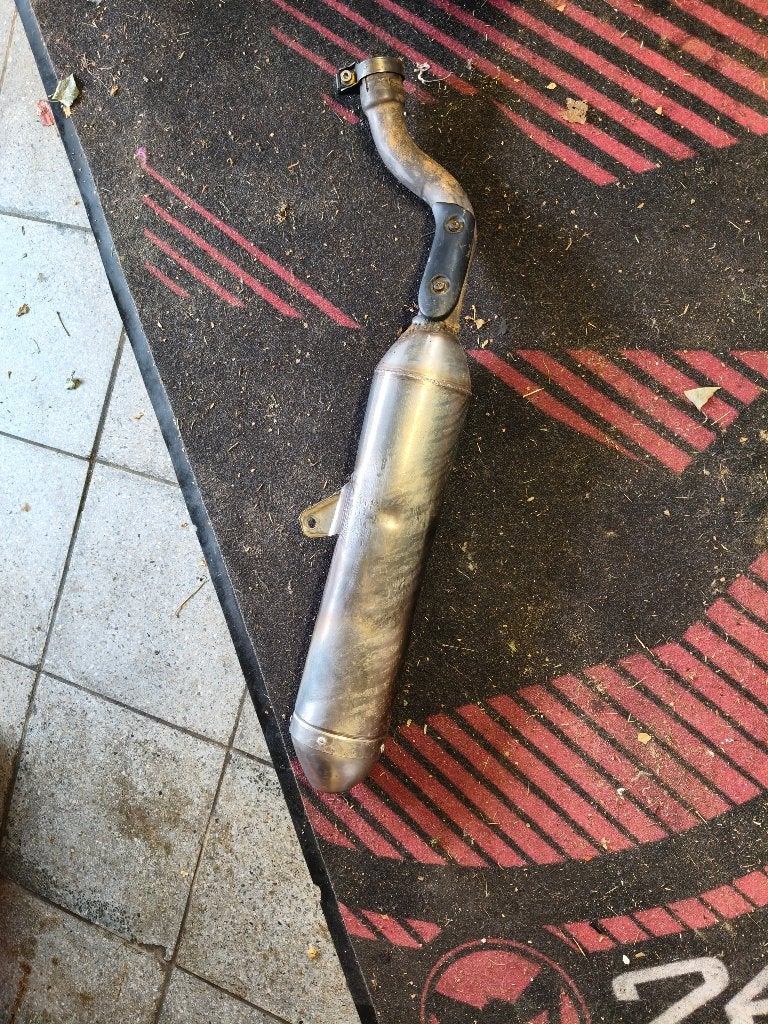 Ik zoek uitlaat voor yamaha 450 cc met carbu.max110decibel, Enlèvement ou Envoi, Utilisé