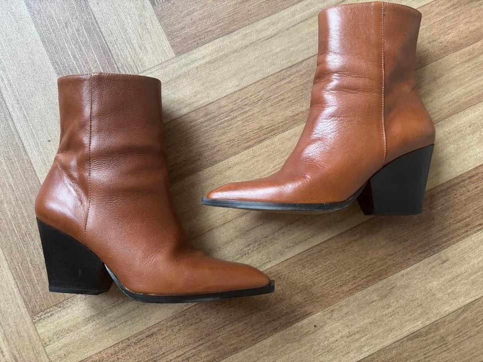 Laarsjes Angel Alarcon, Kleding | Dames, Schoenen, Bruin, Lage of Enkellaarzen, Nieuw, Ophalen of Verzenden