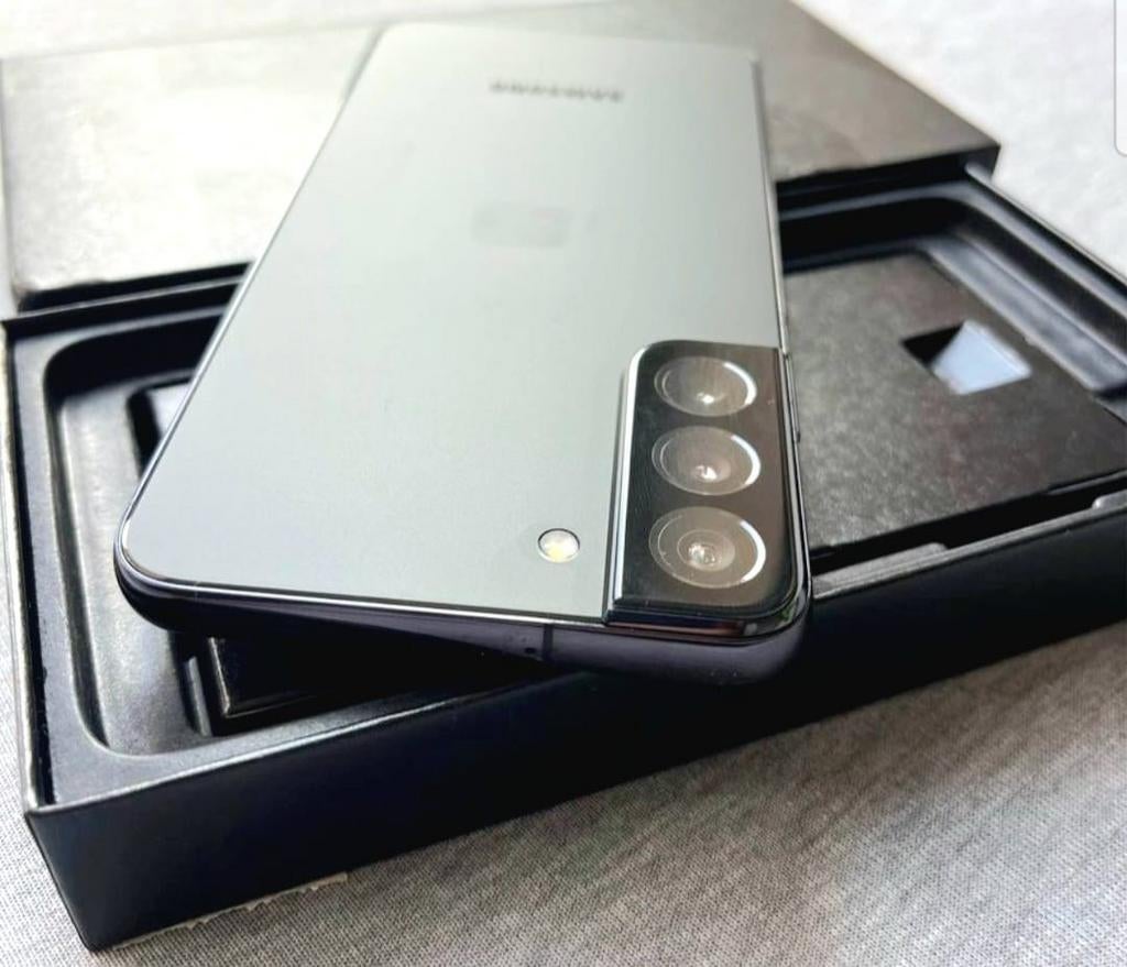 Samsung S22 5G Black Met Factuur Doos & Lader, Ophalen of Verzenden