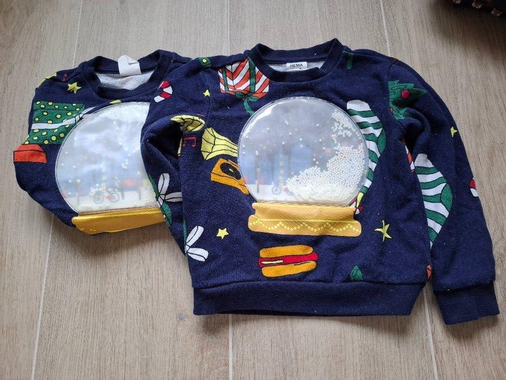 2x kersttrui maat 98/104, Diversen, Kerst, Ophalen