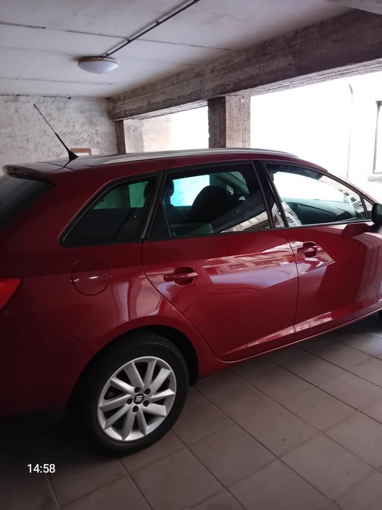 seat ibiza break, Autos, Seat, Rouge, Euro 5, Entreprise, Ibiza