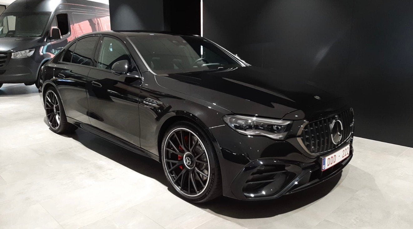 MERCEDES E53 HYBRIDE 4MATIC + NIGHT EDITION, Auto's, Automaat, 4 deurs, 330 kW, Zwart