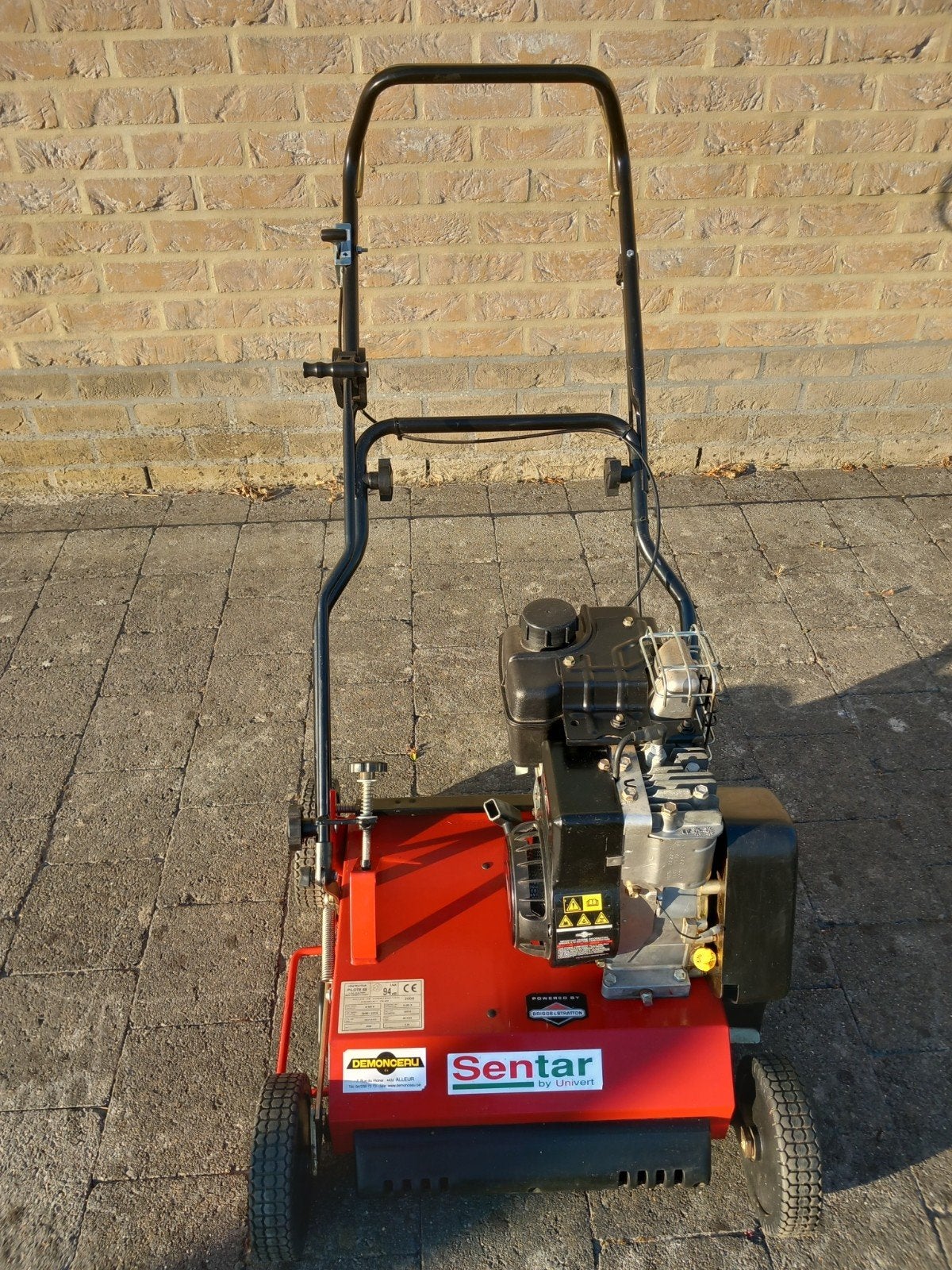 verticuteermachine, Ophalen, Zo goed als nieuw, Benzine, Sentar/ pilote