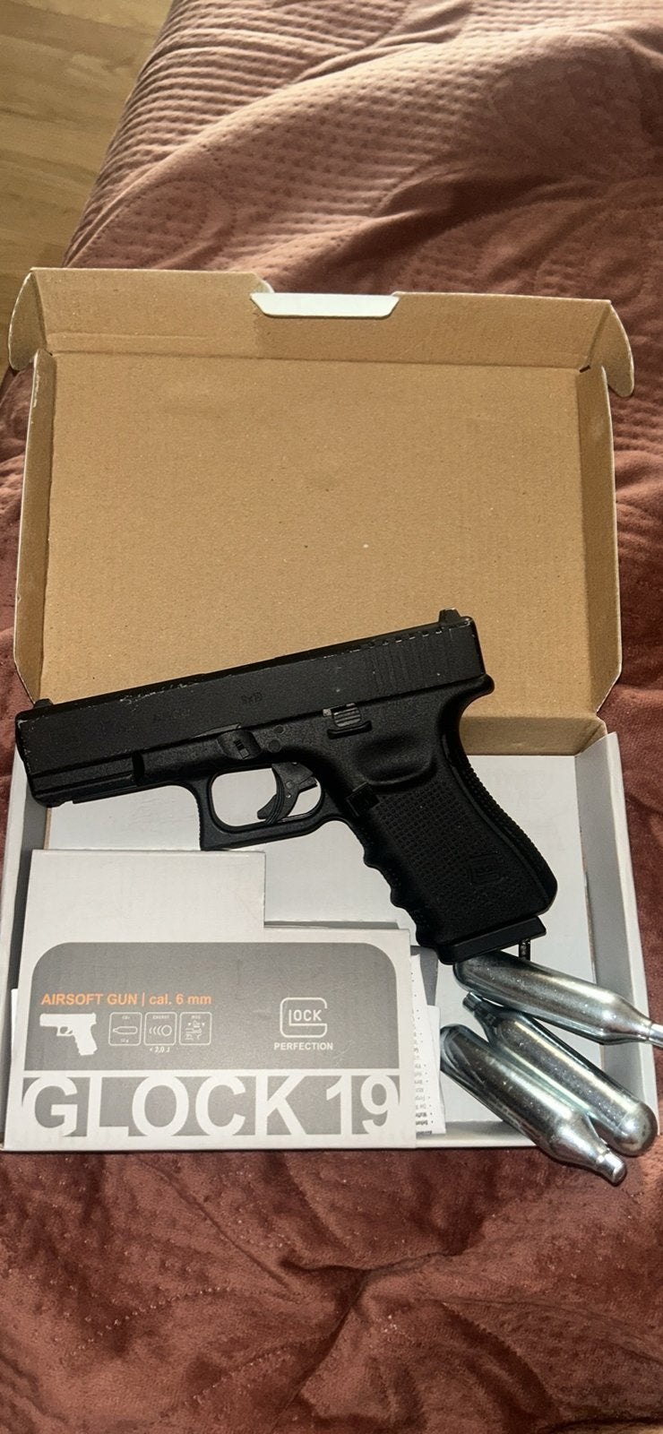 Glock 19 co2 airsoft, Enlèvement, Comme neuf