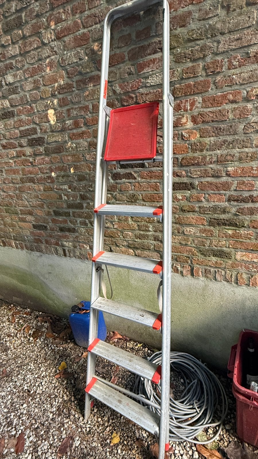 Trapladder altrex 20 euro, Doe-het-zelf en Bouw, Ophalen, Gebruikt
