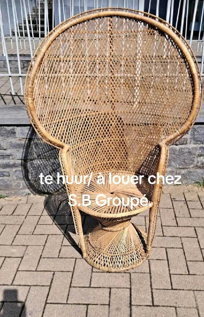 Te huur Stoelen en feest materials, Ophalen
