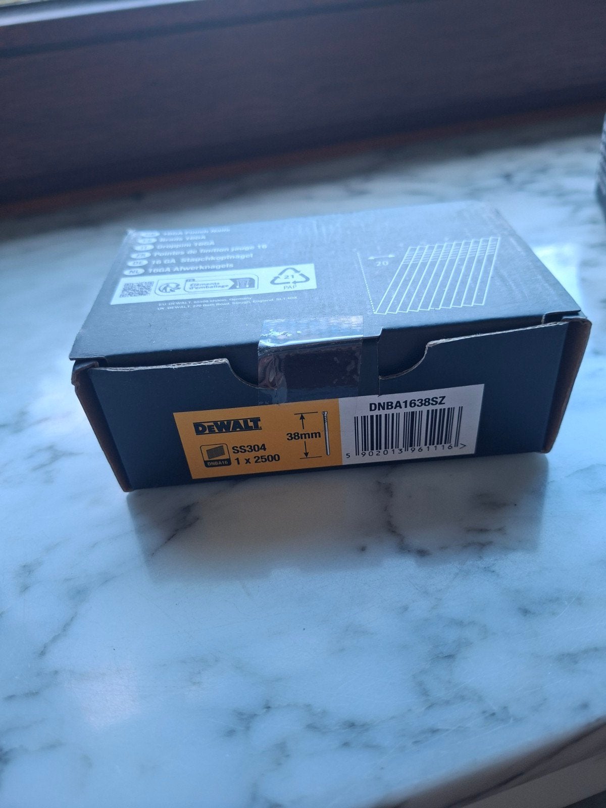 DeWALT RVS Brads / Afwerknagels 38mm - 16 GA - 20, Doe-het-zelf en Bouw, Ophalen, Inox