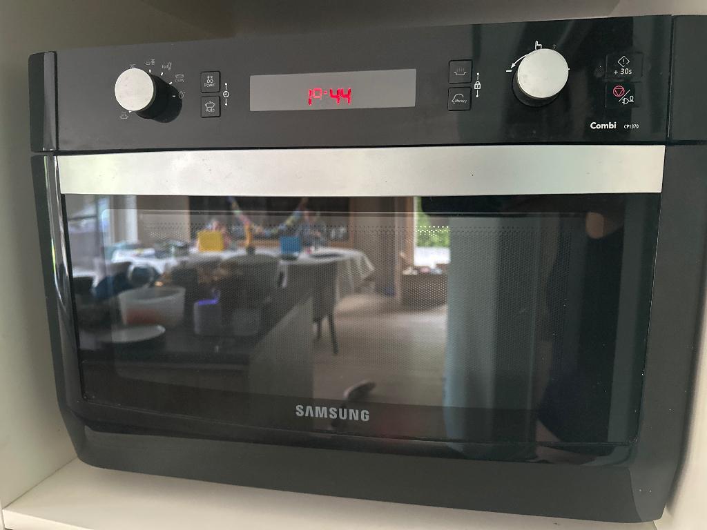 Combi microgolf-oven, Elektronische apparatuur, Microgolfovens, Ophalen, Gebruikt, Draaiplateau, Combi-microgolfoven