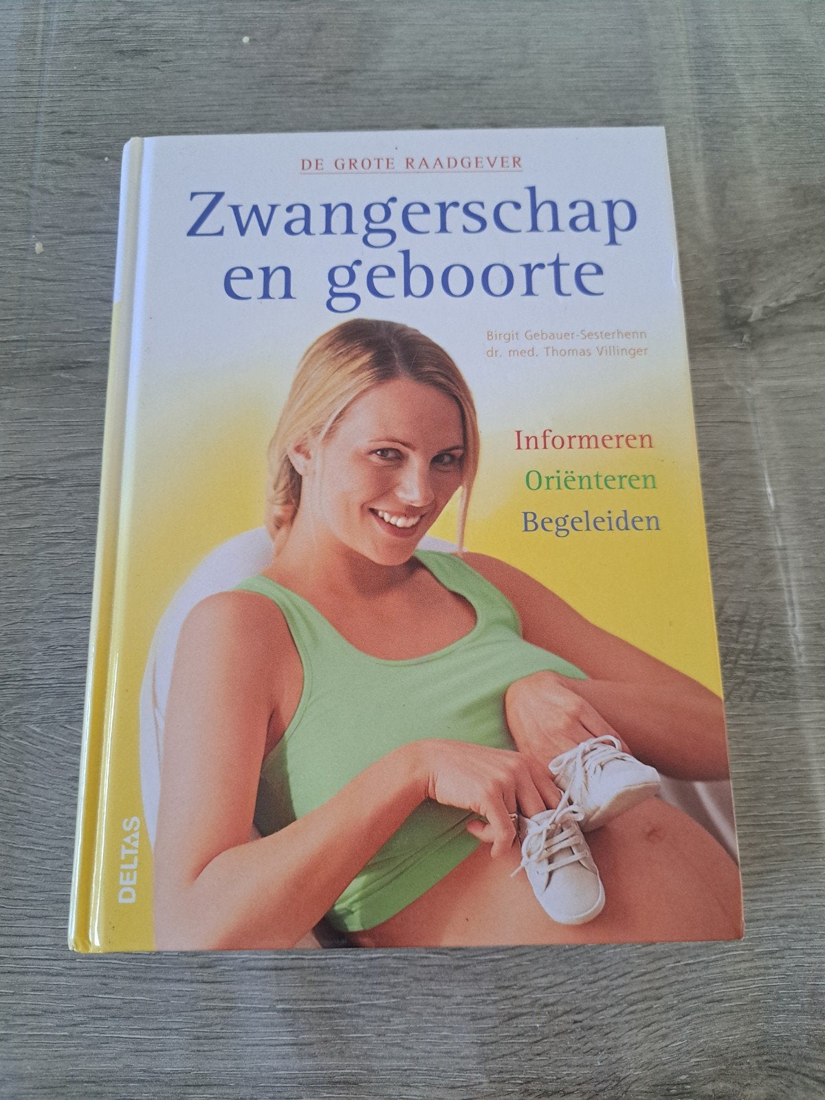 boek zwangerschap en geboorte, Livres, Grossesse & Éducation, Enlèvement ou Envoi, Comme neuf, Grossesse et accouchement