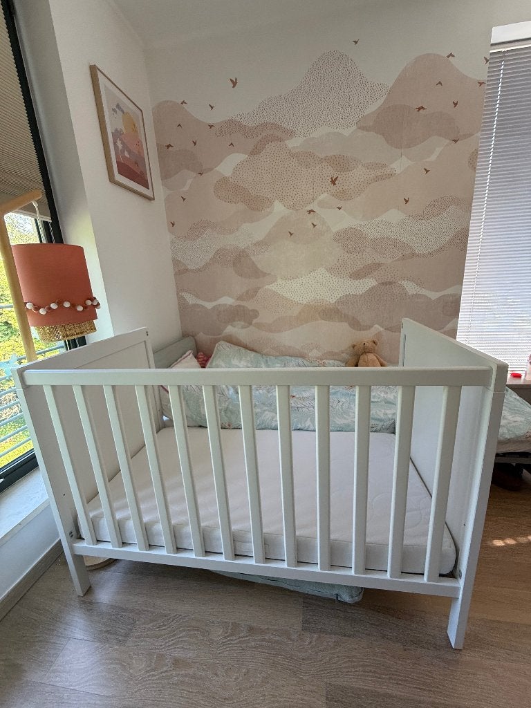 Lit IKEA Sundvik + matelas comme neuf, Enfants & Bébés, Enlèvement, Comme neuf, Lit