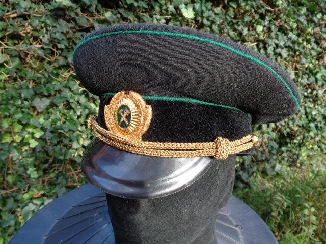 Russische spoorwegen jaren 80 , officier, Verzamelen, Ophalen of Verzenden, Nieuw, Trein, Overige typen
