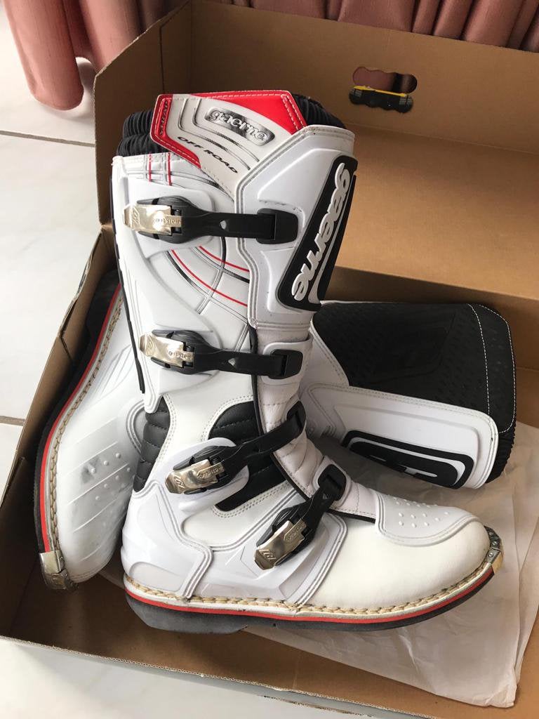 Gaerna cross boots, Motoren, Kleding | Motorkleding, Ophalen, Laarzen