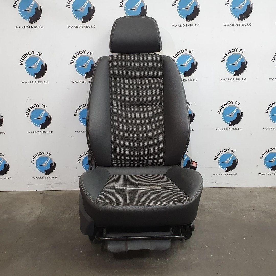 Zafira B Rechter stoel half leder, Auto-onderdelen, Interieur en Bekleding, Opel, Gebruikt, ARN erkend, Stiba lid, Erkend duurzaam