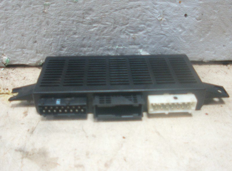 COMPUTER BMW 5 serie (E39) (61.35-8-386-209), Gebruikt, BMW, Petuelring 130
80809  München, DE, Bayerische Motoren Werke AG