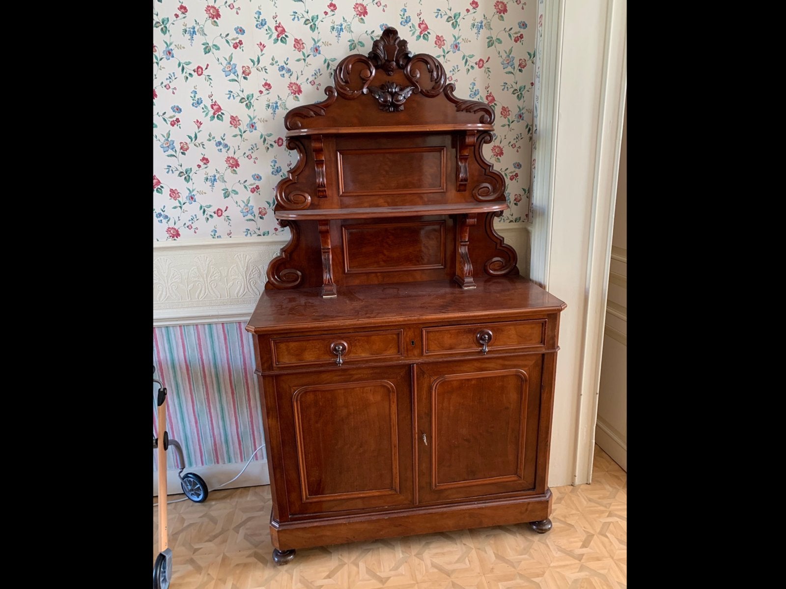 Vaisselier style Louis Philippe, Enlèvement, Comme neuf